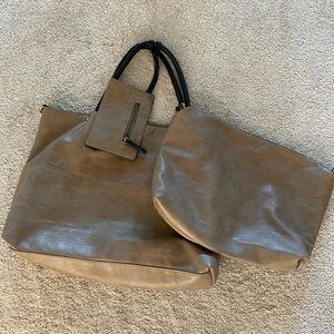 Vegan shoulder bag